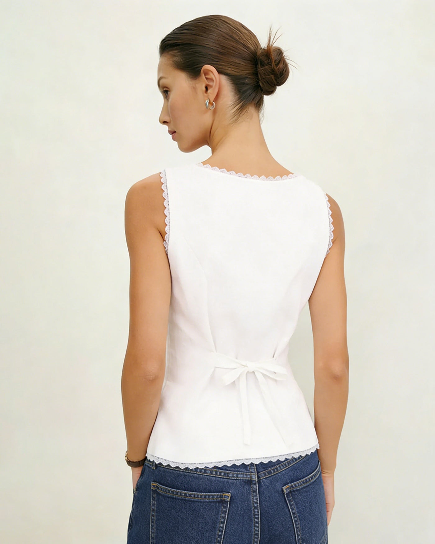 White Boat Neck Lace Vest