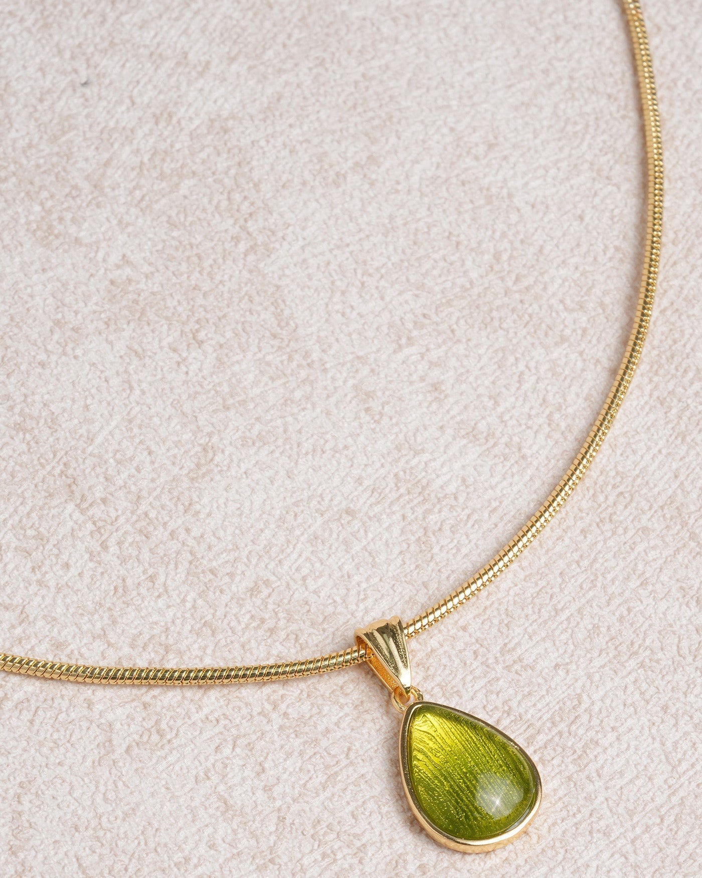 Women's Teardrop Necklace