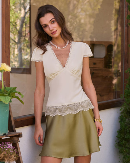 Apricot V Neck Lace Splicing Tee