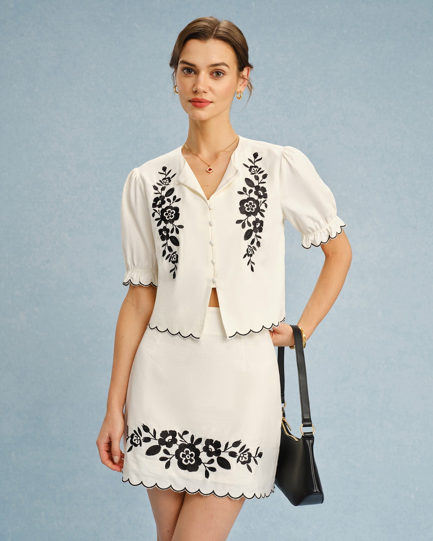Beige Embroidery Contrasting Mini Skirt