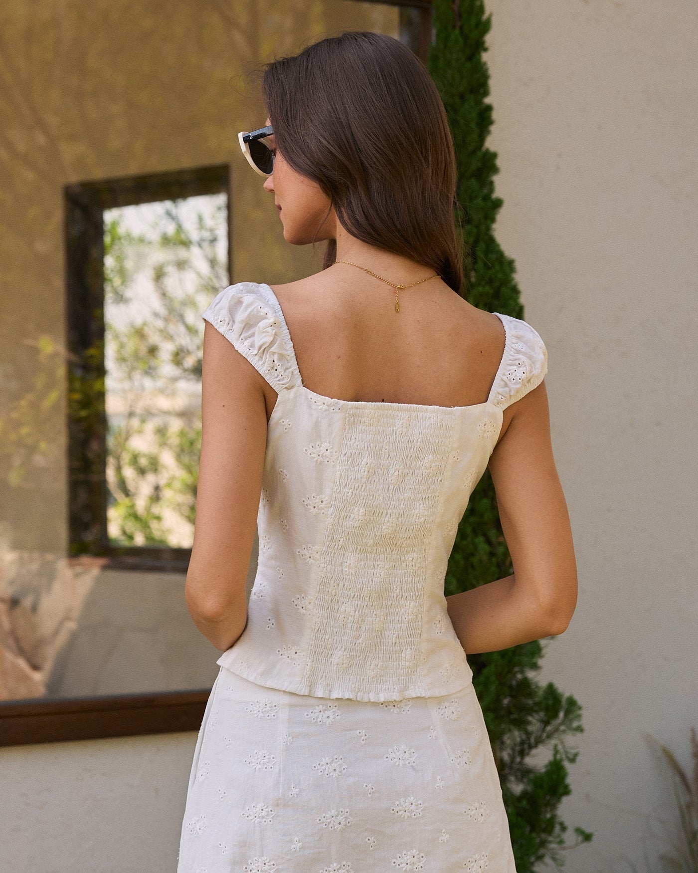 White Square Neck Embroidery Tank Top