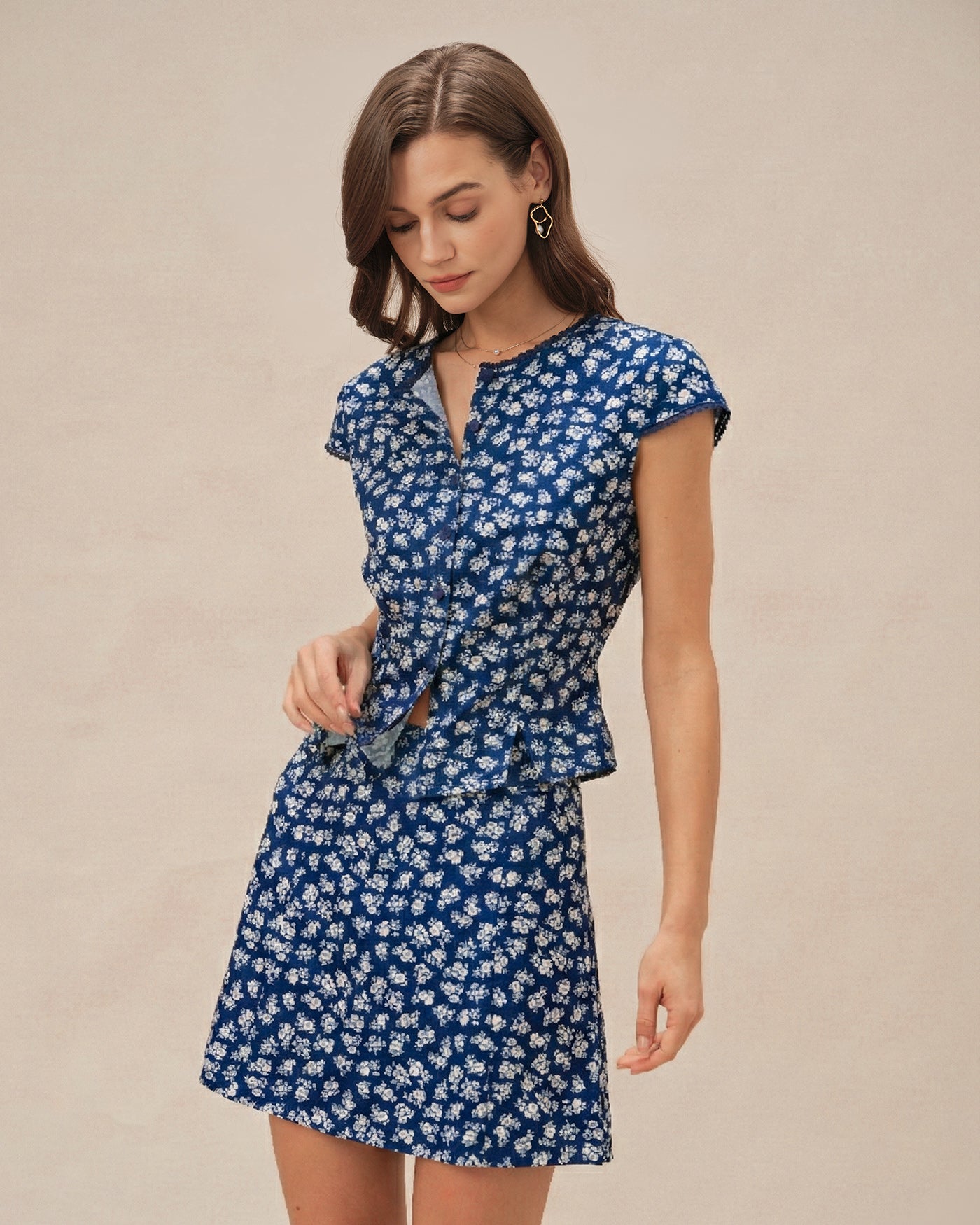 Blue Floral Cap Sleeve Button Blouse