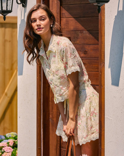 Floral Collar Lace Pockets Blouse