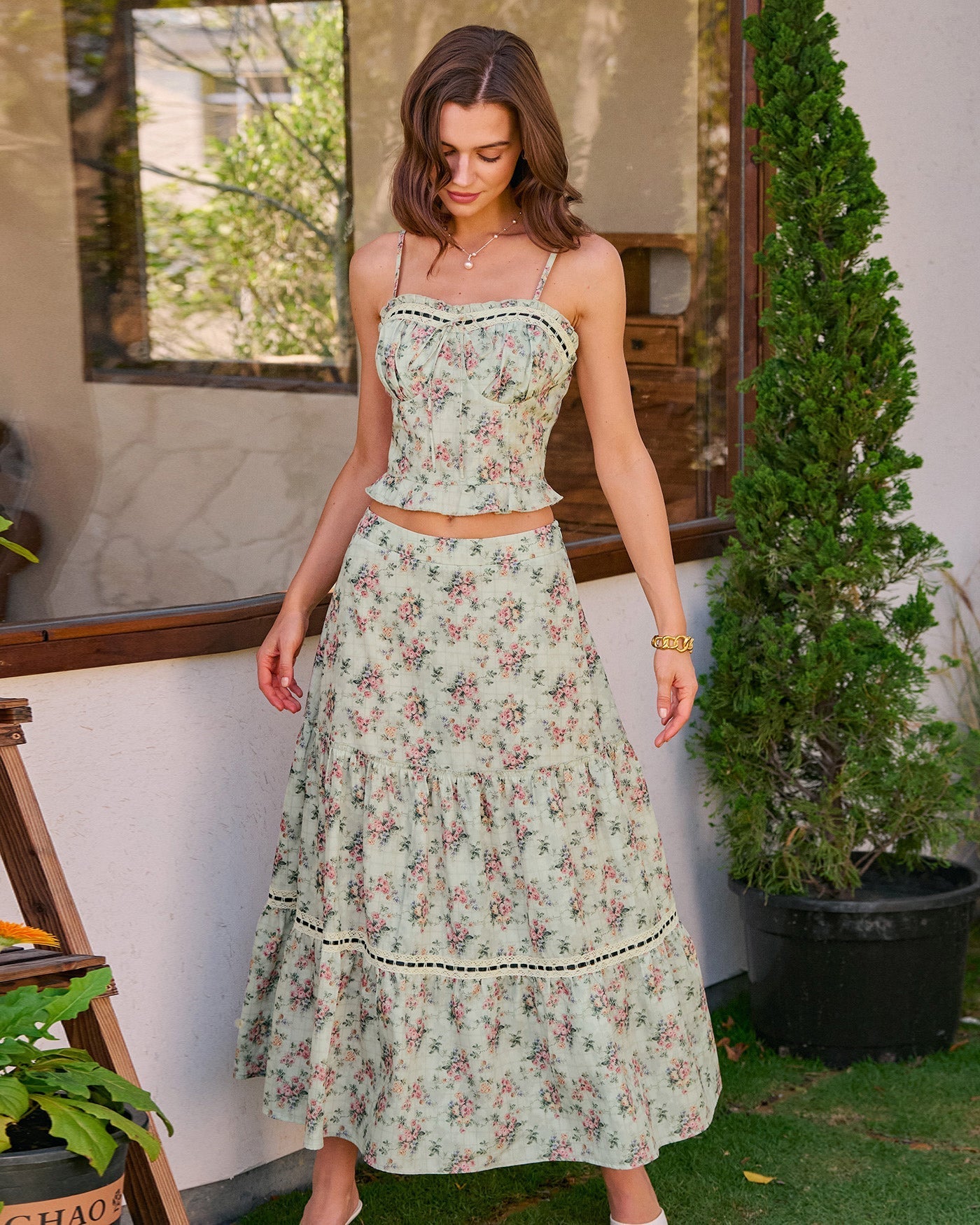 Green Sweetheart Neck Floral Cami Top