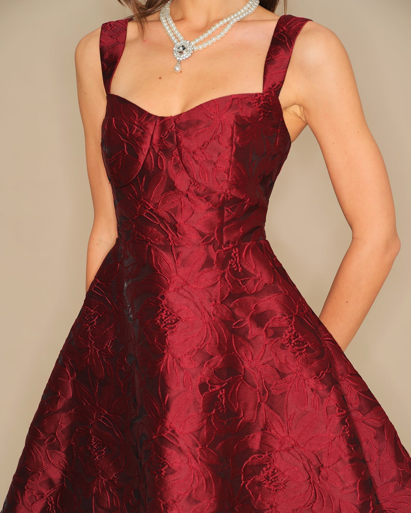 Wine Red Sweetheart Neck Jacquard Mini Dress