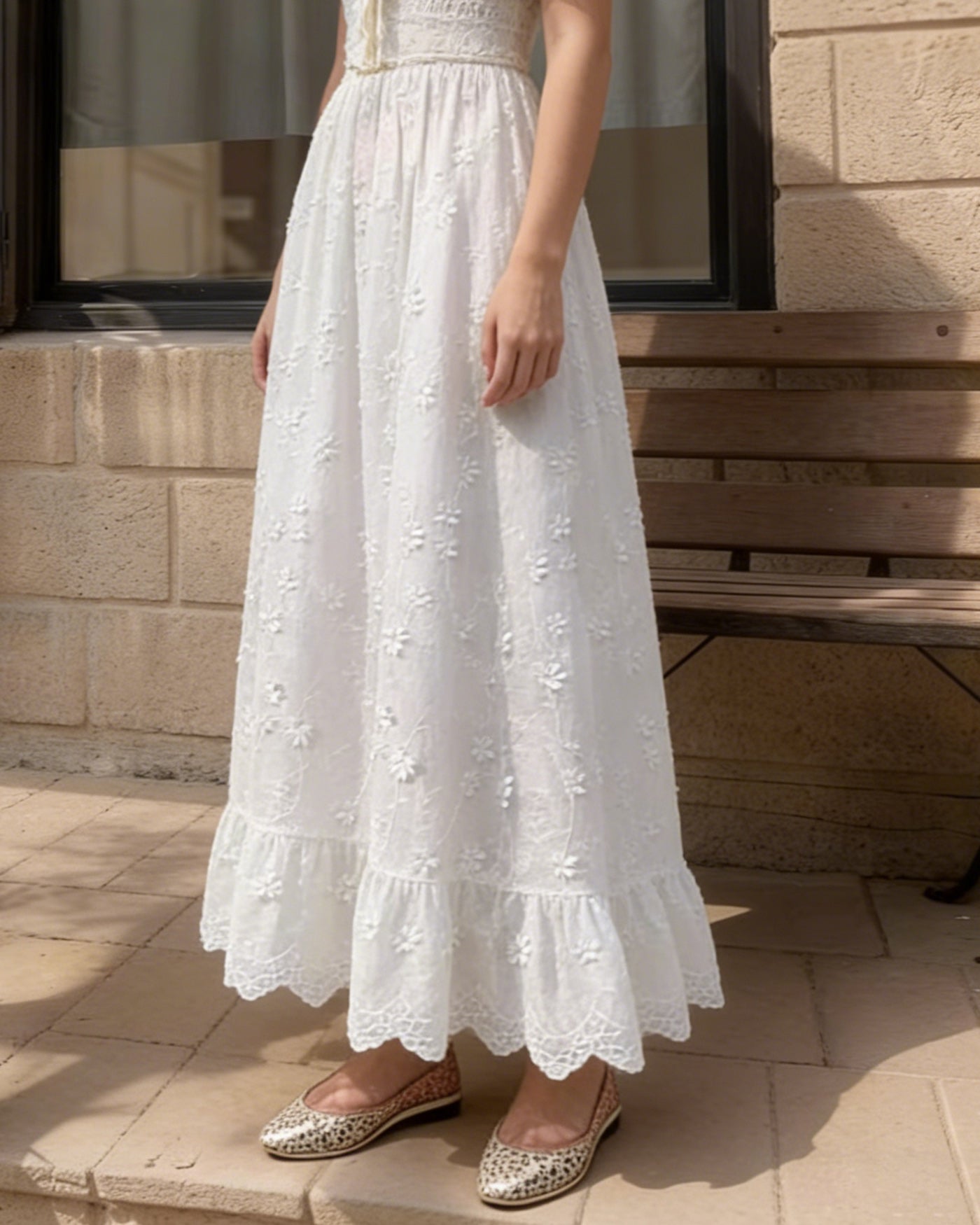 White Floral Elastic Waist Midi Skirt